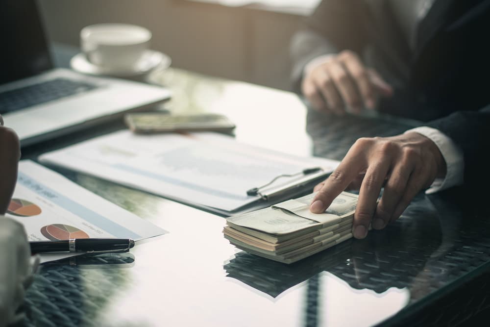 情報商材詐欺の被害は返金請求できる？